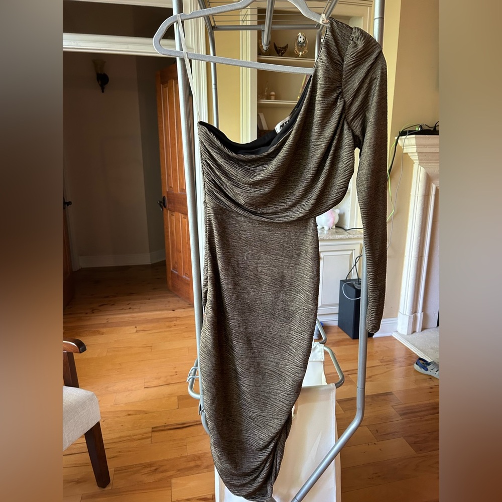 Mystic Gold Metallic One-Shoulder Bodycon Cocktail Dress